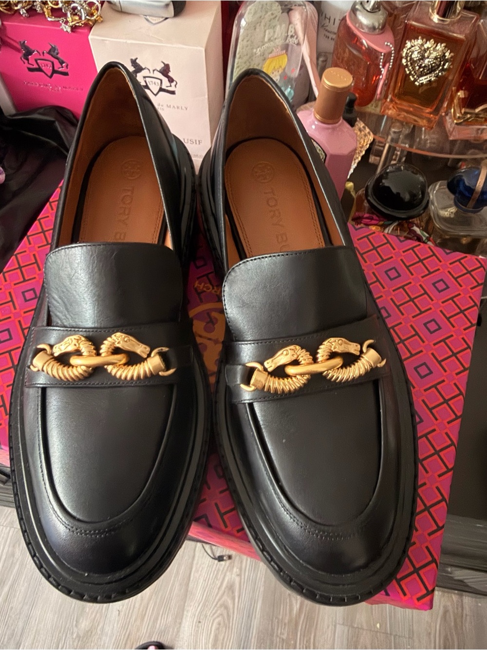 Tory Burch Black Leather Loafers with Gold Chain Accent - Picture 2 of 11
